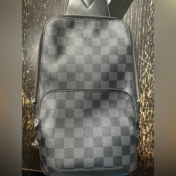 Louis Vuitton Bag - Picture 7 of 7